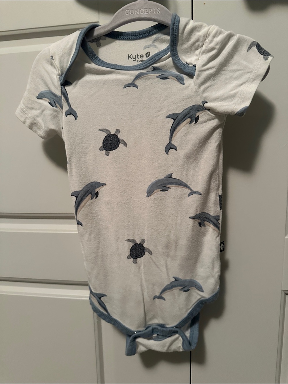 Kyte Baby turtle & dolphin print bodysuit